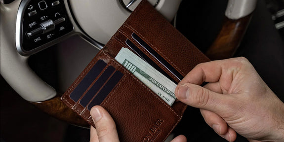 Do Leather Wallets Stretch?