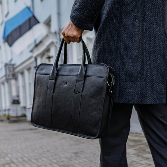 What Happens When Leather Gets Wet & How to Fix It