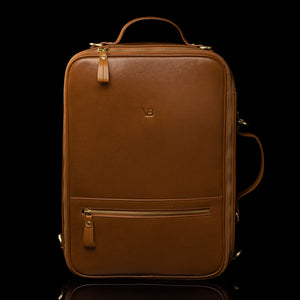 Von Baer 10x men's high-quality leather laptop travel bag in tan, featuring a clean and sophisticated front view, ideal for both business and travel needs.