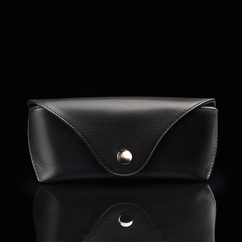 A front view of a black Von Baer Deluxe luxury leather glasses case.