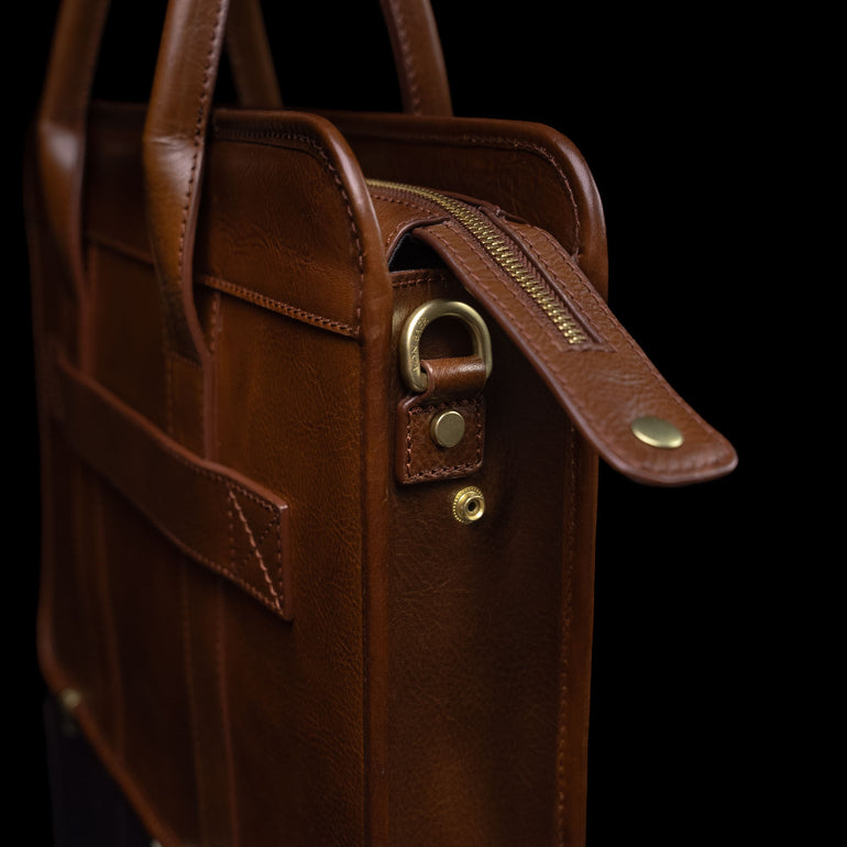 Men’s Von Baer exquisite luxury full-grain leather laptop briefcase in brown, close-up.
