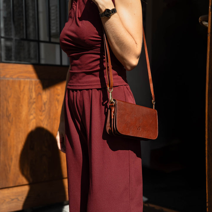 Brown Von Baer Isabella leather women's handbag