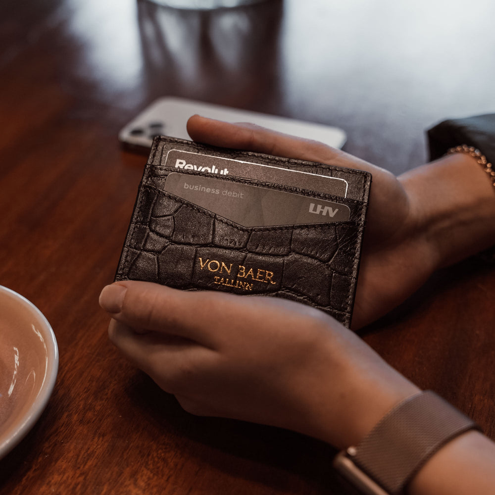 Cards and Cash leather card holder croco print brown women lifestyle